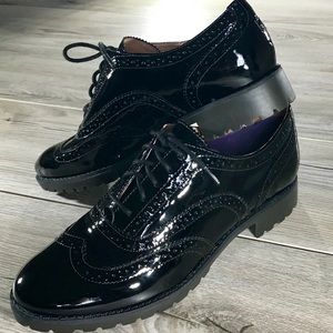 Sperry Black Patent Leather Oxfords
